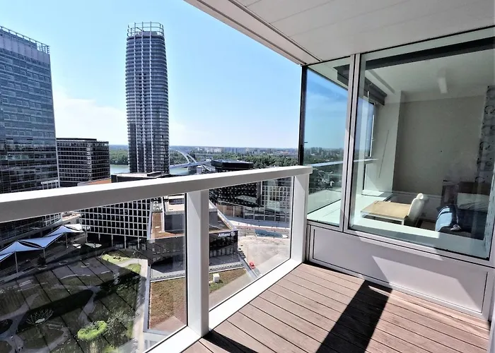 Panorama Apartment, Free Parking, 18th Floor, View 브라티슬라바