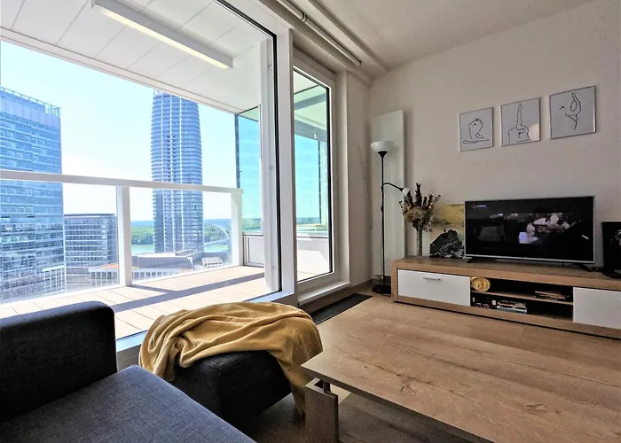 아파트 Panorama Apartment, Free Parking, 18th Floor, View *